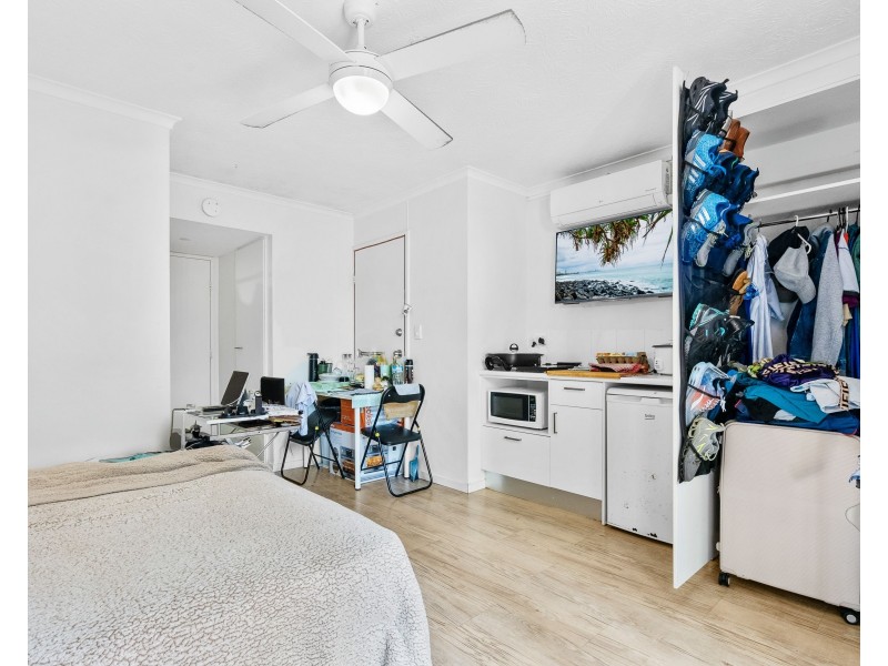 Unit 9/3355 Surfers Paradise Bvd, Surfers Paradise QLD 4217