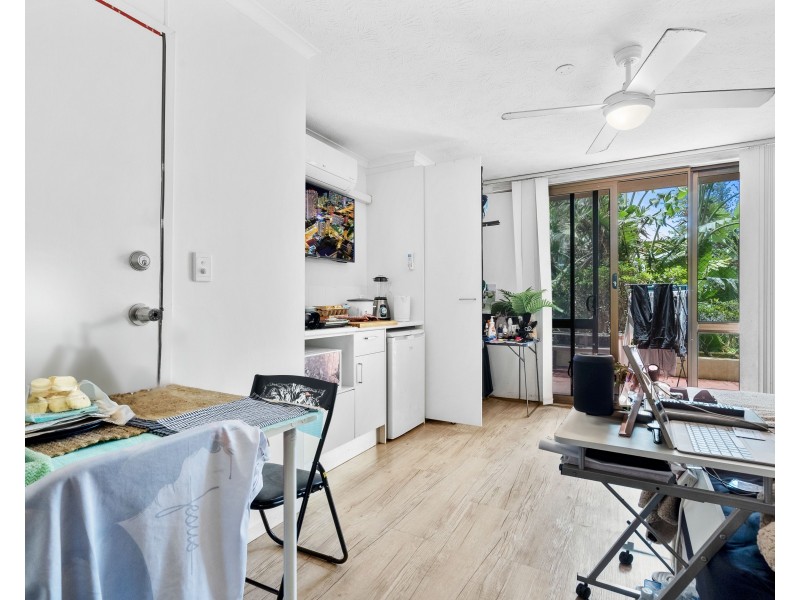 Unit 9/3355 Surfers Paradise Bvd, Surfers Paradise QLD 4217