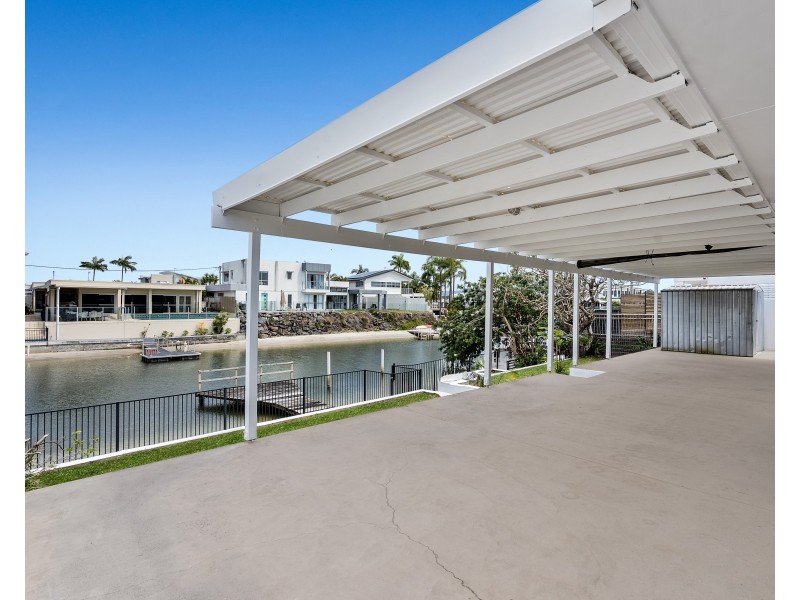 12 Bahia Ct, Broadbeach Waters QLD 4218