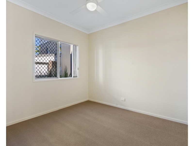 Unit 3/184 Thorneside Rd, Thorneside QLD 4158