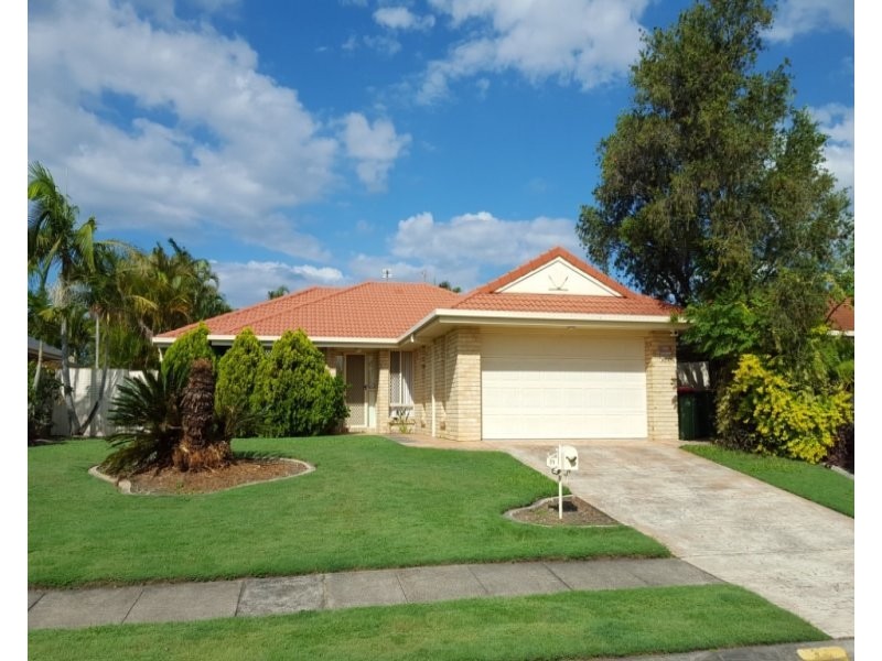 35 Warbler Pde, Varsity Lakes QLD 4227
