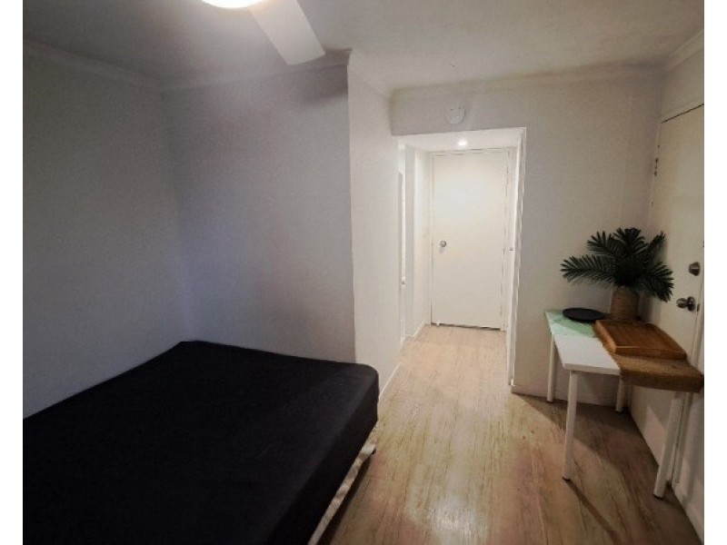 Unit 9/3355 Gold Coast Highway, Surfers Paradise QLD 4217