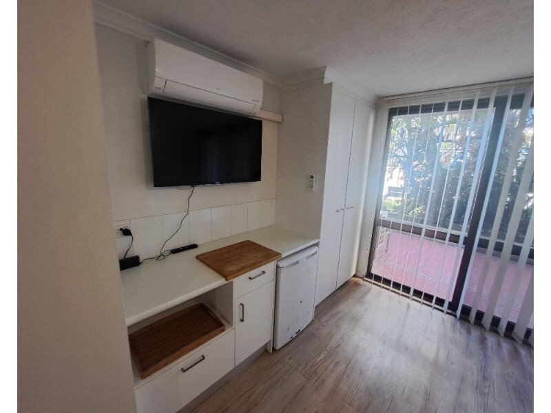 Unit 9/3355 Gold Coast Highway, Surfers Paradise QLD 4217