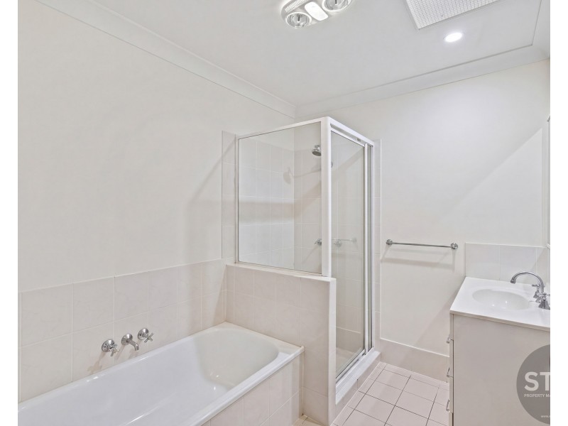 Unit 23/23 Thorngate Drive, Robina QLD 4226