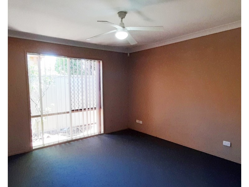 3 Oakridge Place, Molendinar QLD 4214