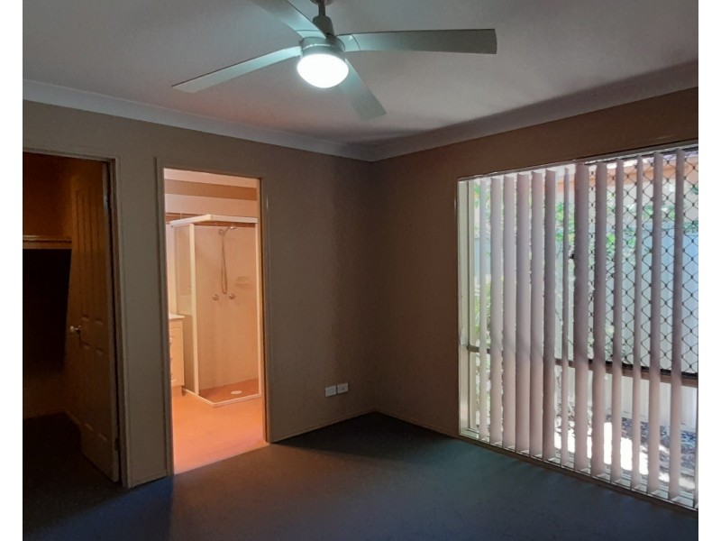 3 Oakridge Place, Molendinar QLD 4214