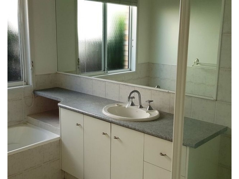 166 Port Jackson Boulevard, Clear Island Waters QLD 4226