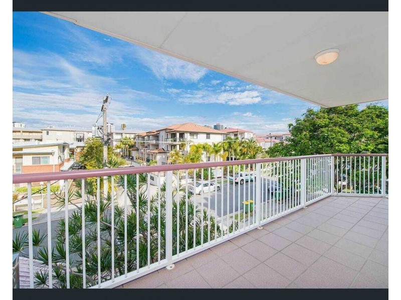 Unit 19/5 Lloyd Street, Southport QLD 4215