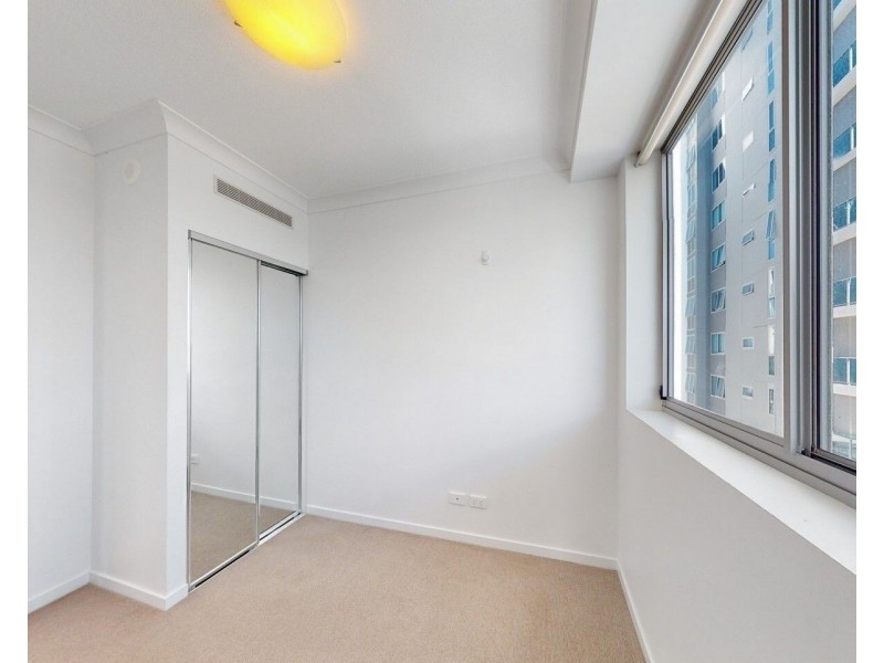 Unit 409/20 Labrador Street, Labrador QLD 4215