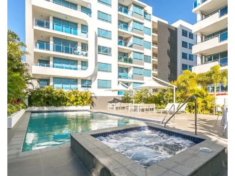 Unit 409/20 Labrador Street, Labrador QLD 4215
