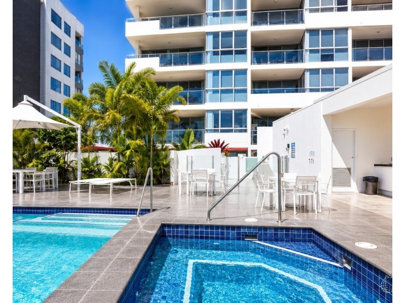 Unit 409/20 Labrador Street, Labrador QLD 4215