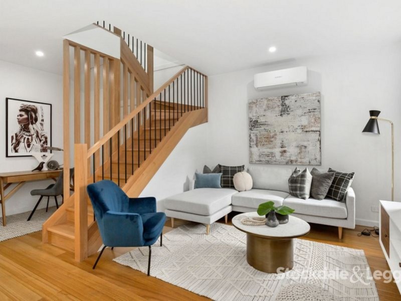 3/10 Curie Avenue, Oak Park VIC 3046