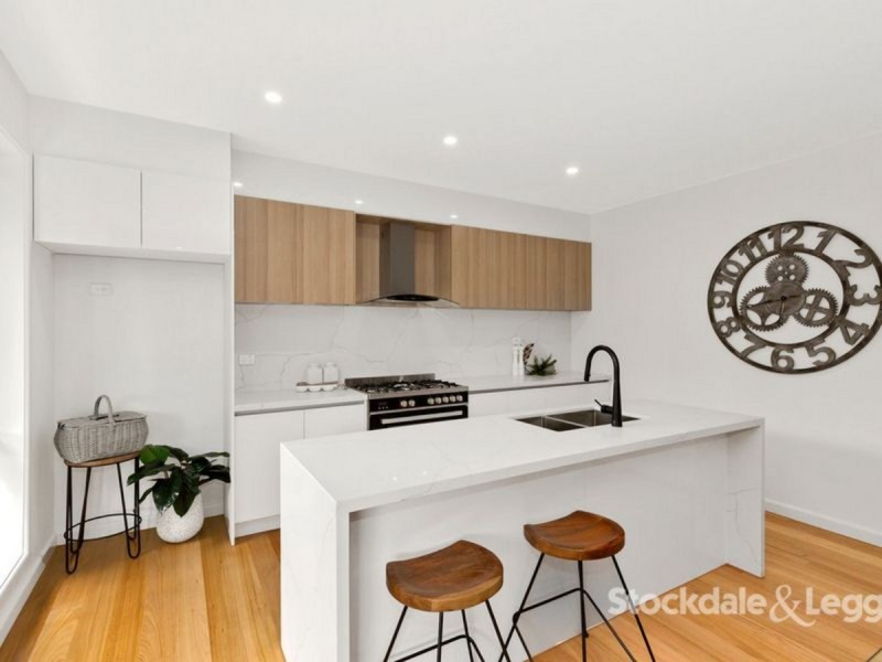 3/10 Curie Avenue, Oak Park VIC 3046