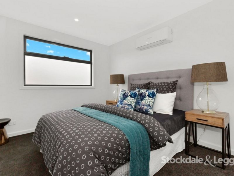 3/10 Curie Avenue, Oak Park VIC 3046