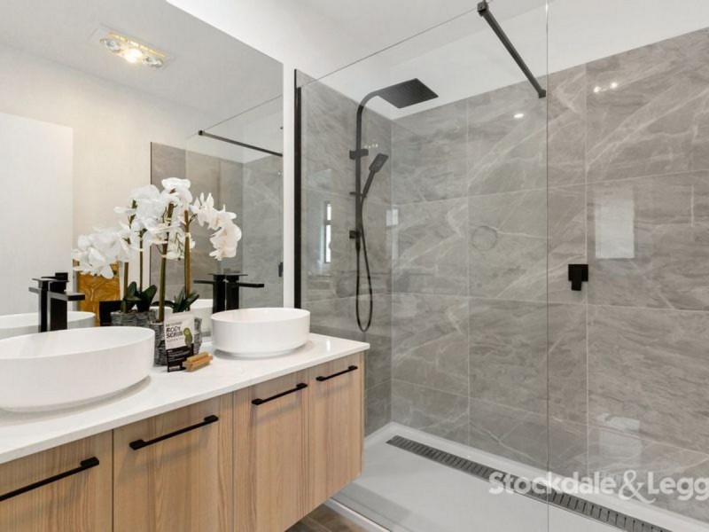 3/10 Curie Avenue, Oak Park VIC 3046