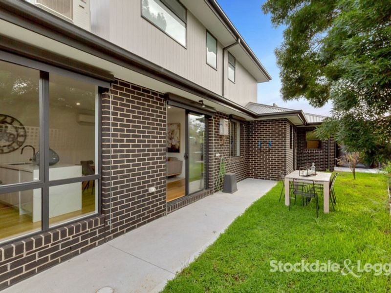 3/10 Curie Avenue, Oak Park VIC 3046