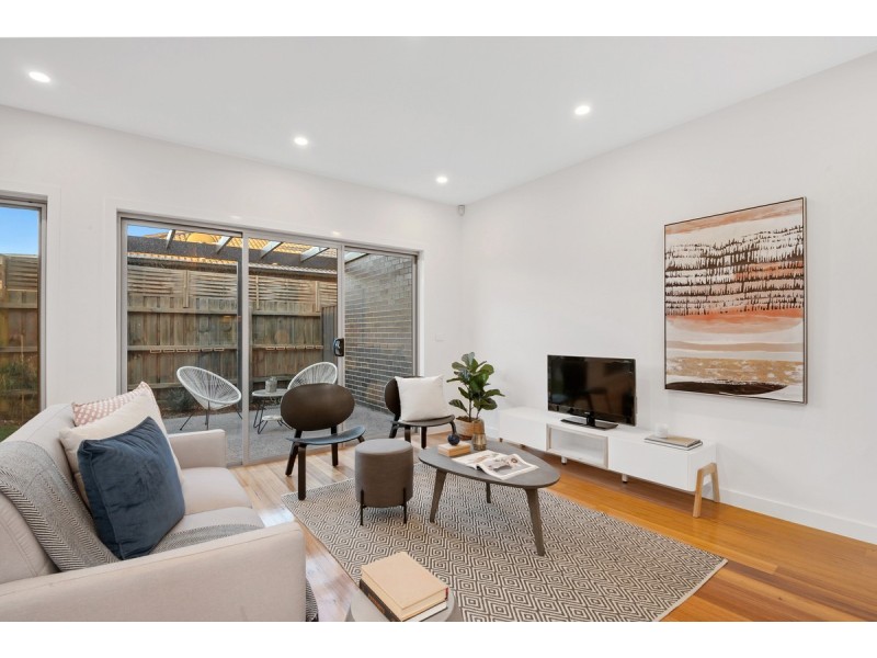 2/17 Justin Avenue, Glenroy VIC 3046