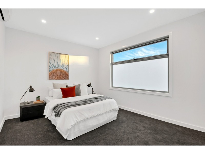 2/17 Justin Avenue, Glenroy VIC 3046