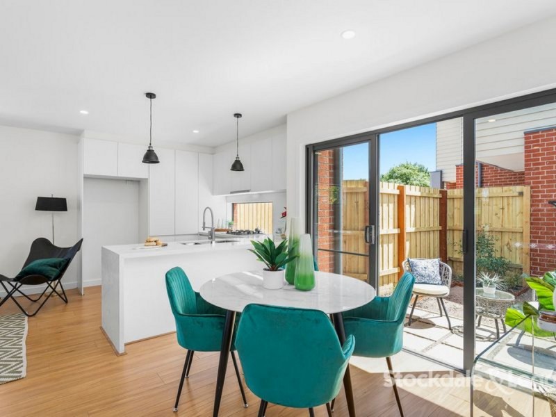 2/35 Becket Street North, Glenroy VIC 3046