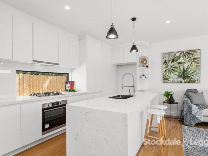 2/35 Becket Street North, Glenroy VIC 3046