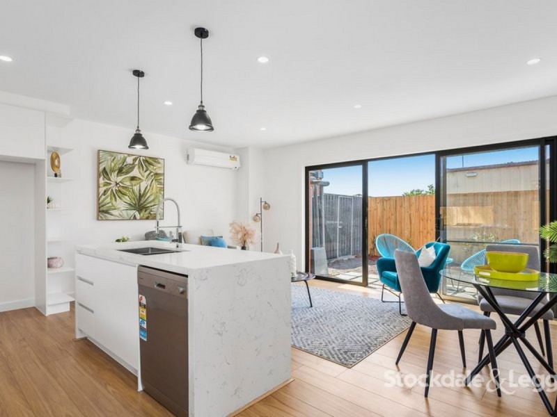 2/35 Becket Street North, Glenroy VIC 3046