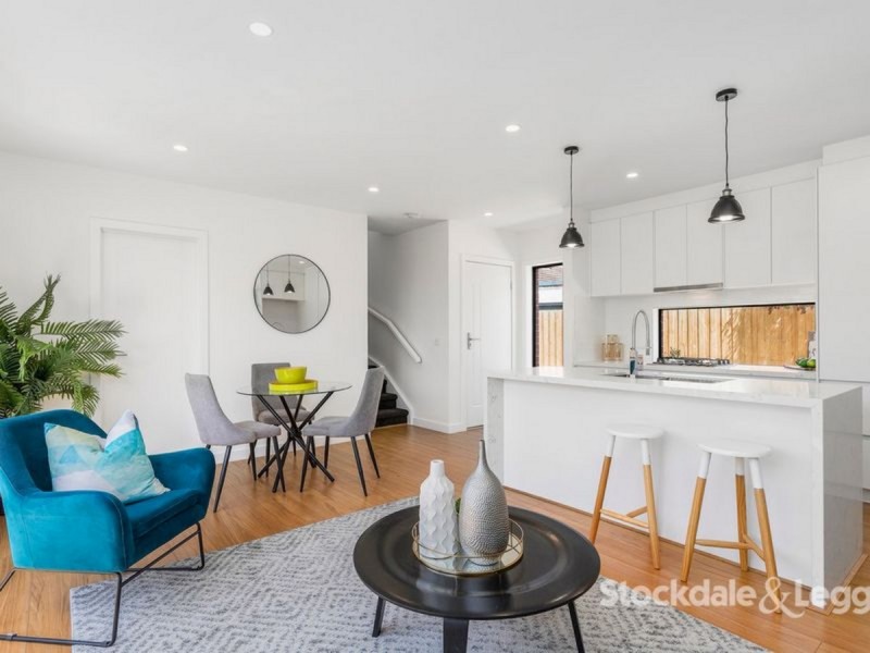 2/35 Becket Street North, Glenroy VIC 3046