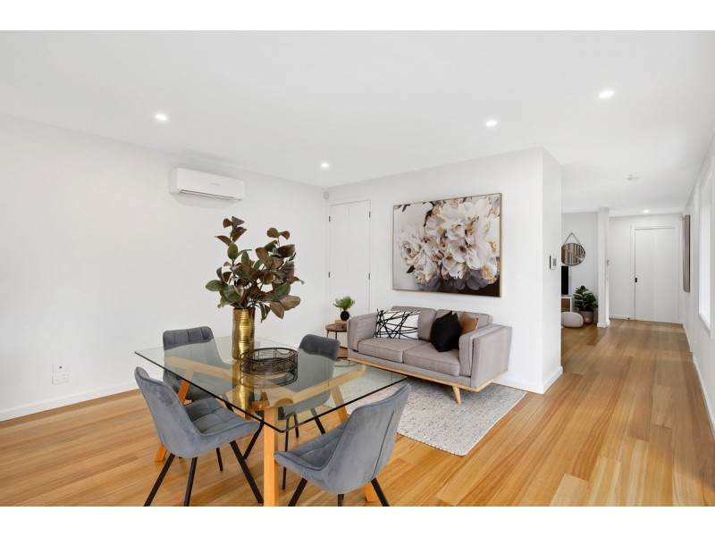 3/10 Curie Avenue, Oak Park VIC 3046