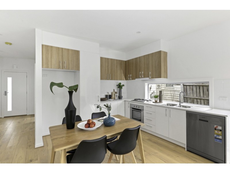 2/857 Pascoe Vale Road, Glenroy VIC 3046