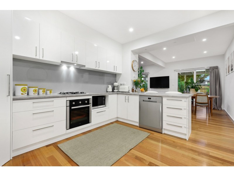 42 West Street, Hadfield VIC 3046