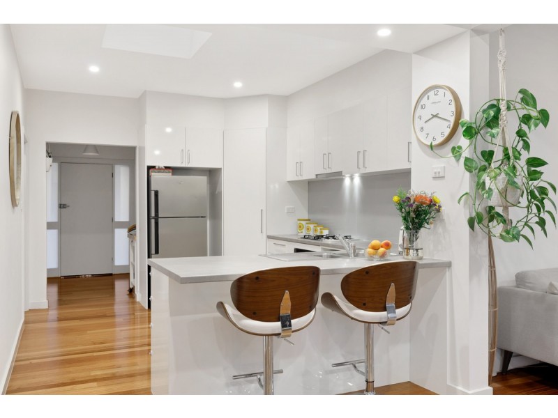 42 West Street, Hadfield VIC 3046