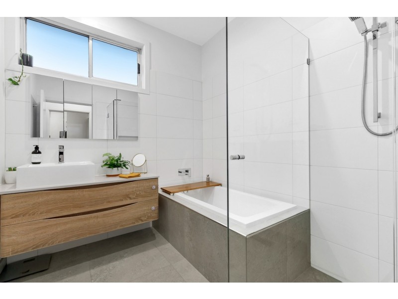 42 West Street, Hadfield VIC 3046