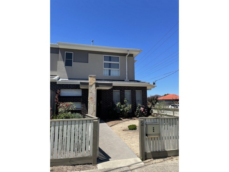 2 Thames Street, Hadfield VIC 3046