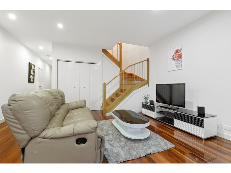 15 Douglas Street, Pascoe Vale VIC 3044