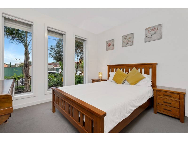 15 Douglas Street, Pascoe Vale VIC 3044