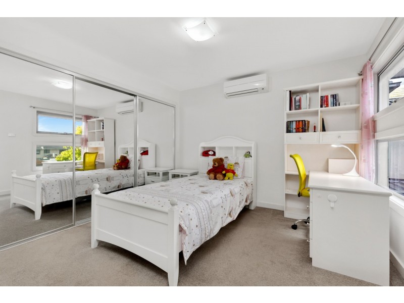 15 Douglas Street, Pascoe Vale VIC 3044