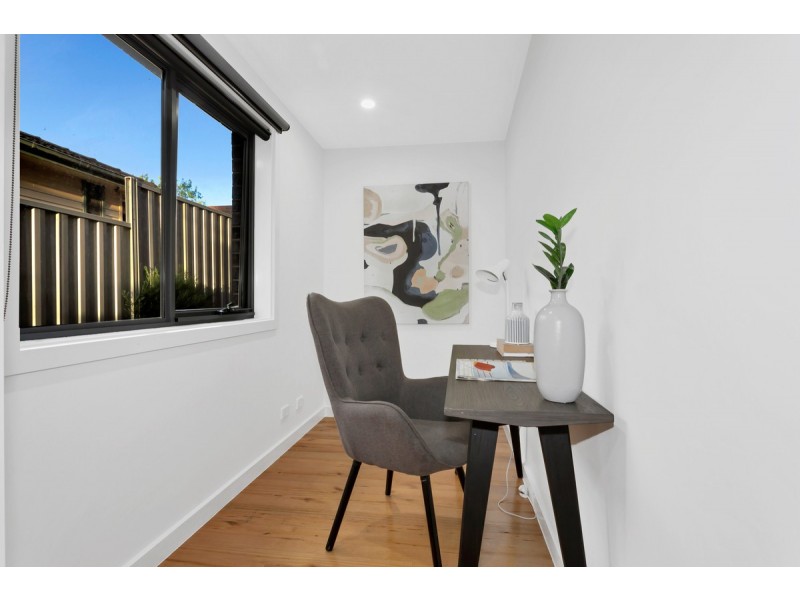 2/232 Waterloo Road, Oak Park VIC 3046