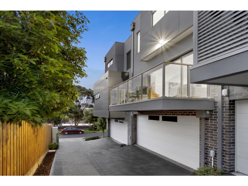2/232 Waterloo Road, Oak Park VIC 3046