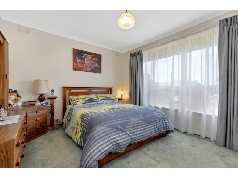 9 Alec Crescent, Fawkner VIC 3060