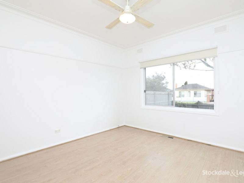 12 Melbourne Avenue, Glenroy VIC 3046