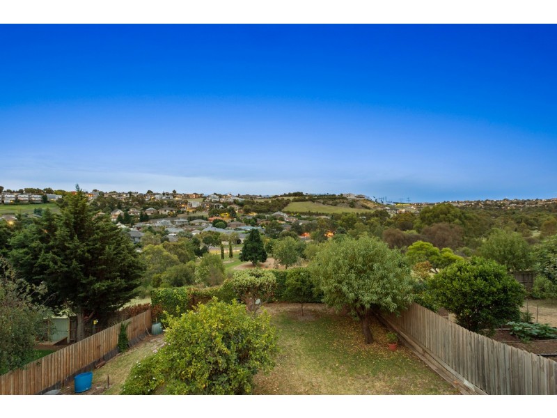 39 Outlook Drive, Glenroy VIC 3046
