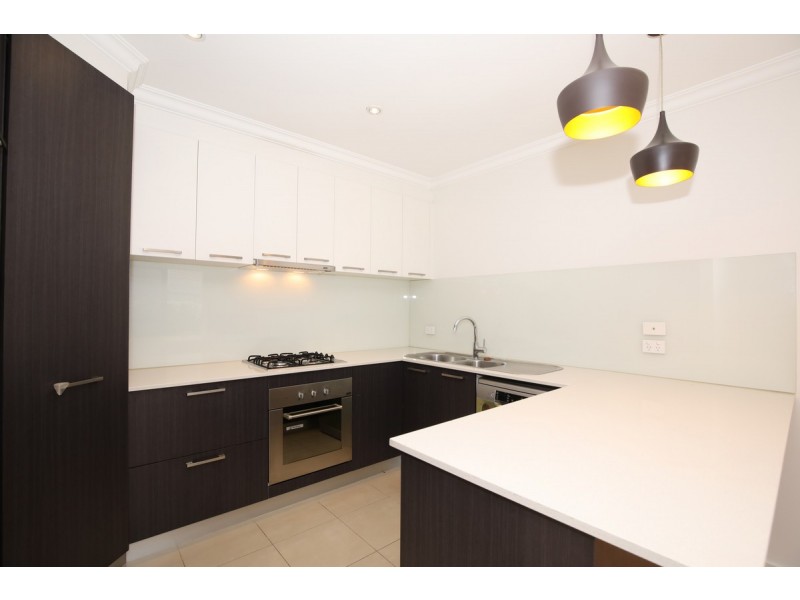 12 Forbes Grove, Oak Park VIC 3046