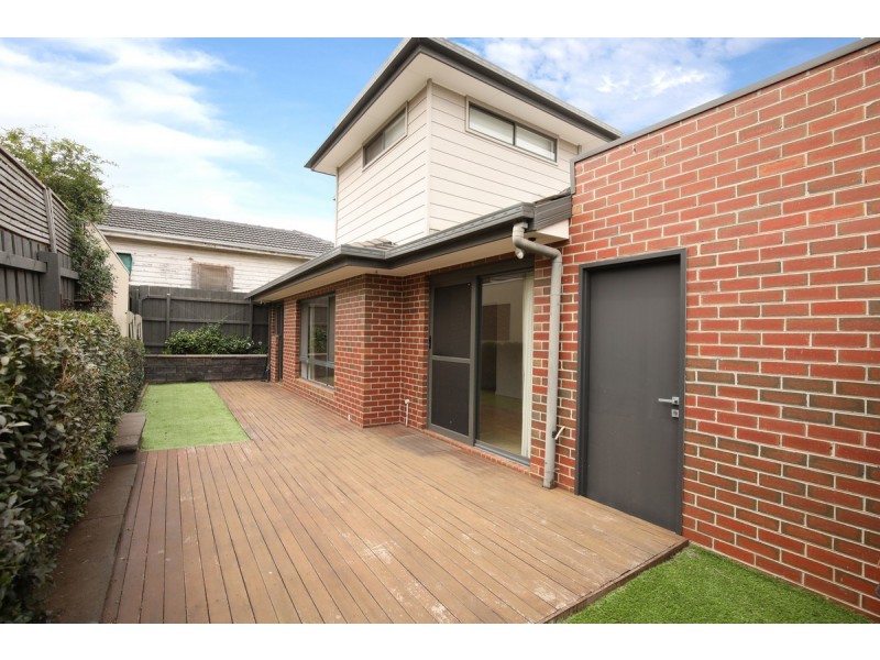 12 Forbes Grove, Oak Park VIC 3046