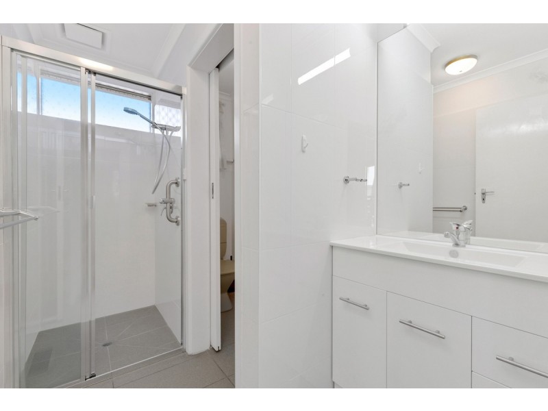 16 Golf Links Road, Glenroy VIC 3046