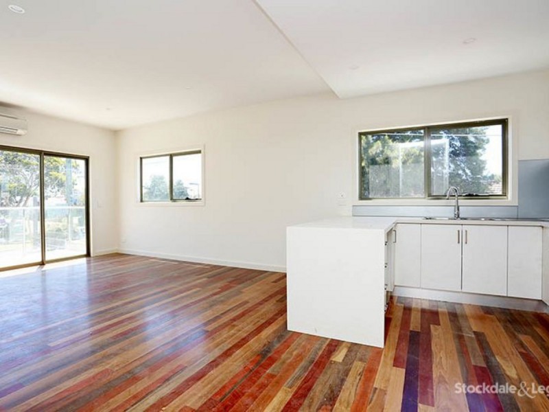 137 Melbourne Avenue, Glenroy VIC 3046