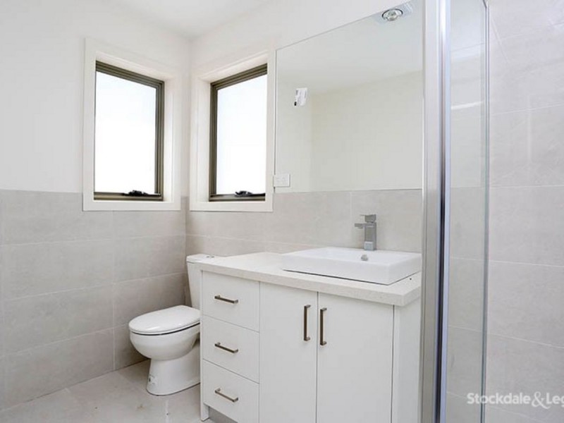 137 Melbourne Avenue, Glenroy VIC 3046