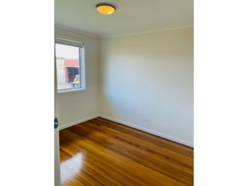 4/11 Logan Street, Glenroy VIC 3046