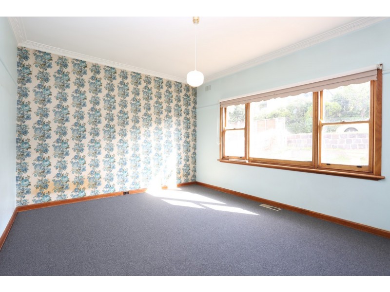 3 Vincent Street, Oak Park VIC 3046