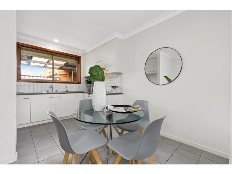 2/22 Sadie Street, Glenroy VIC 3046