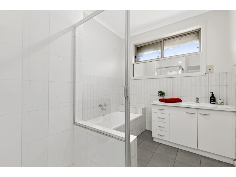 2/22 Sadie Street, Glenroy VIC 3046