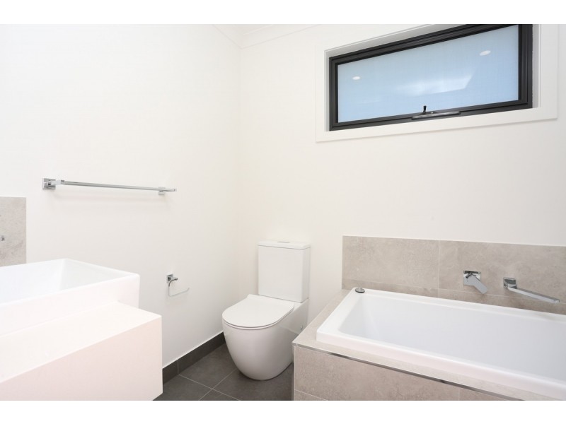 2/5 Apsley Street, Glenroy VIC 3046